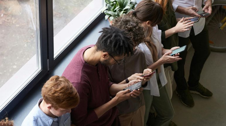 Diversion – Praat mee: hoe ervaar jij nieuwsmedia in 2024?